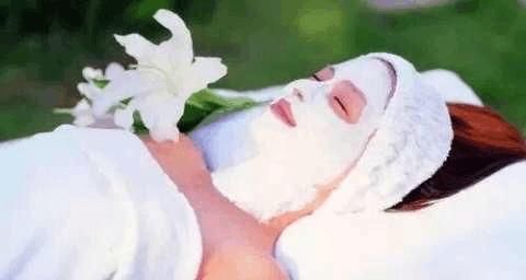 美白的功@不做黄脸婆 4个美白小窍门, 再也不相信天生黑眼圈一说了!