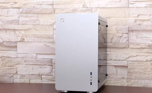  『值得一提』老机箱新折腾，分享一台最近完成的 M-ATX 主机