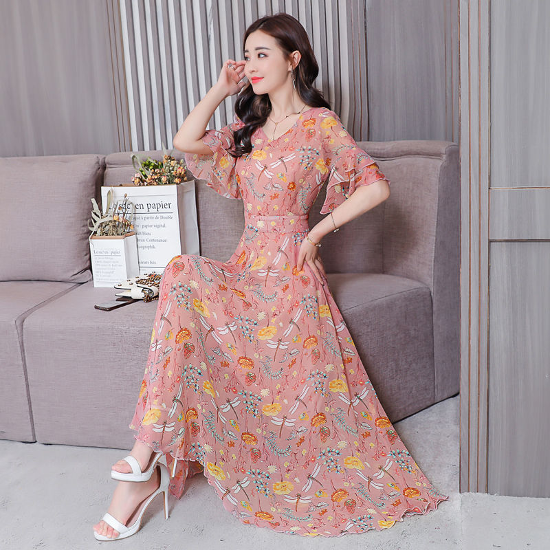 姐姐，你胆子够大的，穿这种连衣裙回家，小心老妈收拾你