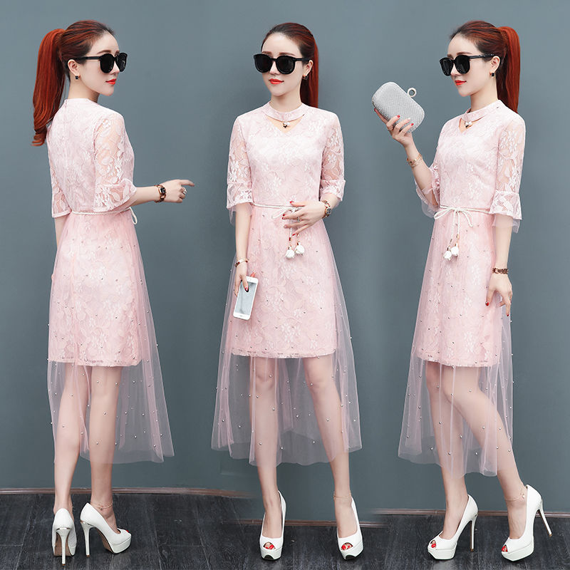 55岁婆婆穿这真丝连衣裙，减龄又大气，瞬间回到20岁