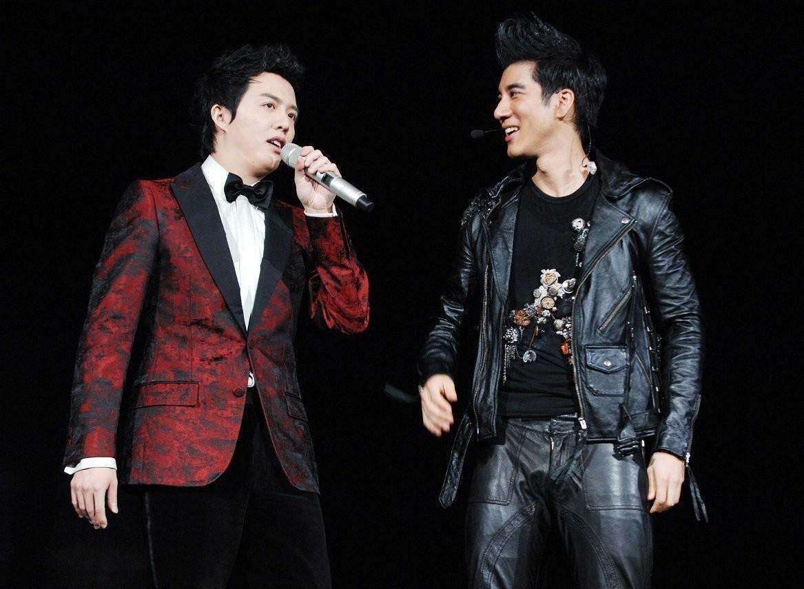 男友风波未平，新恋情猛然公布:蒋劲夫遇到真爱还是转移真相?