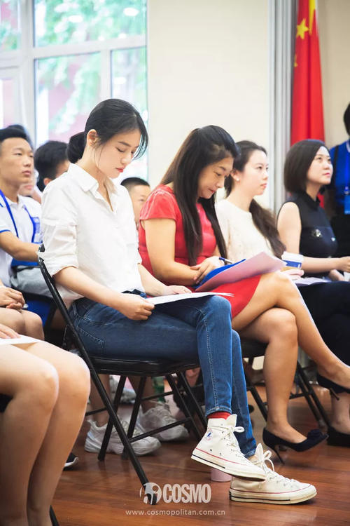 《幻乐之城》就是王菲带领的大型时装秀