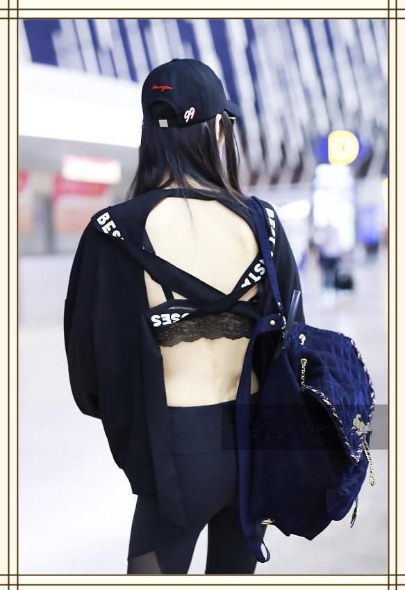 本以为奚梦瑶的露背装够大胆的了,但看到蔡依林,我顿时沉默了!