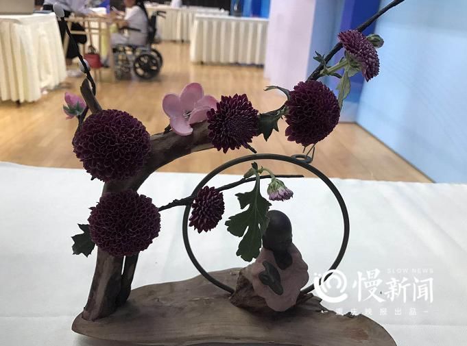  [男人]靠“花”起家的男人