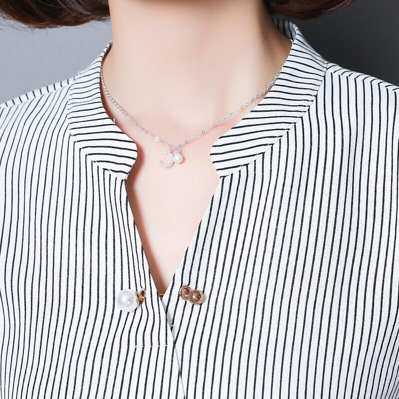 别穿连衣裙了，夏主流T恤+短裤，洋气女人见了挪不动眼，忒着迷