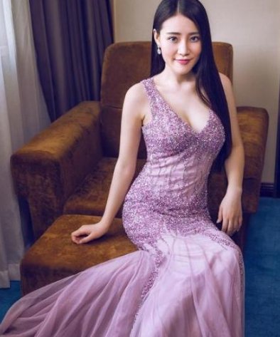 人像摄影:图3是流落人间的神明吗?我看见她身上有万丈光芒!