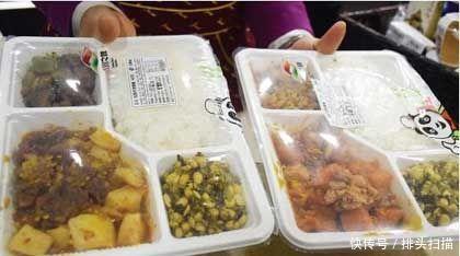  「高铁」疫期摘下口罩吃饭，高铁男乘客指责女乘客 乘警：强行禁食，不现实