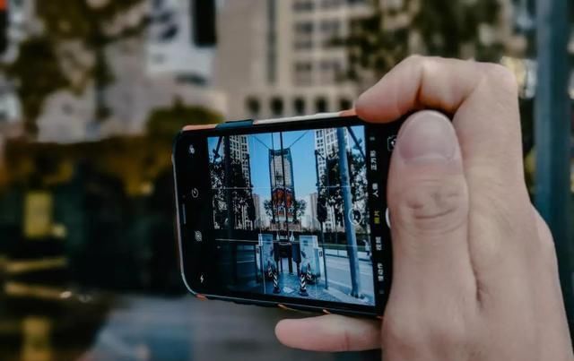 为了一滩水大打出手,这就是摄影的魅力