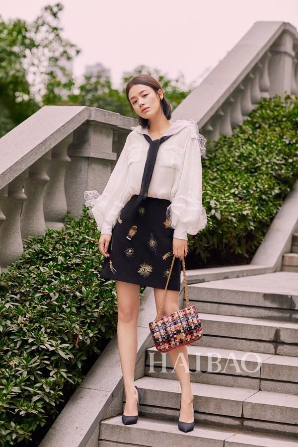 俏皮可爱又优雅妩媚！《潮我看齐》之马思纯：难道只用简单的笑容