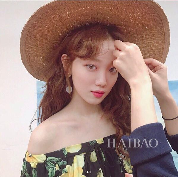 什么｜迷倒南柱赫，和权志龙同公司，奔三的她越来越火了？