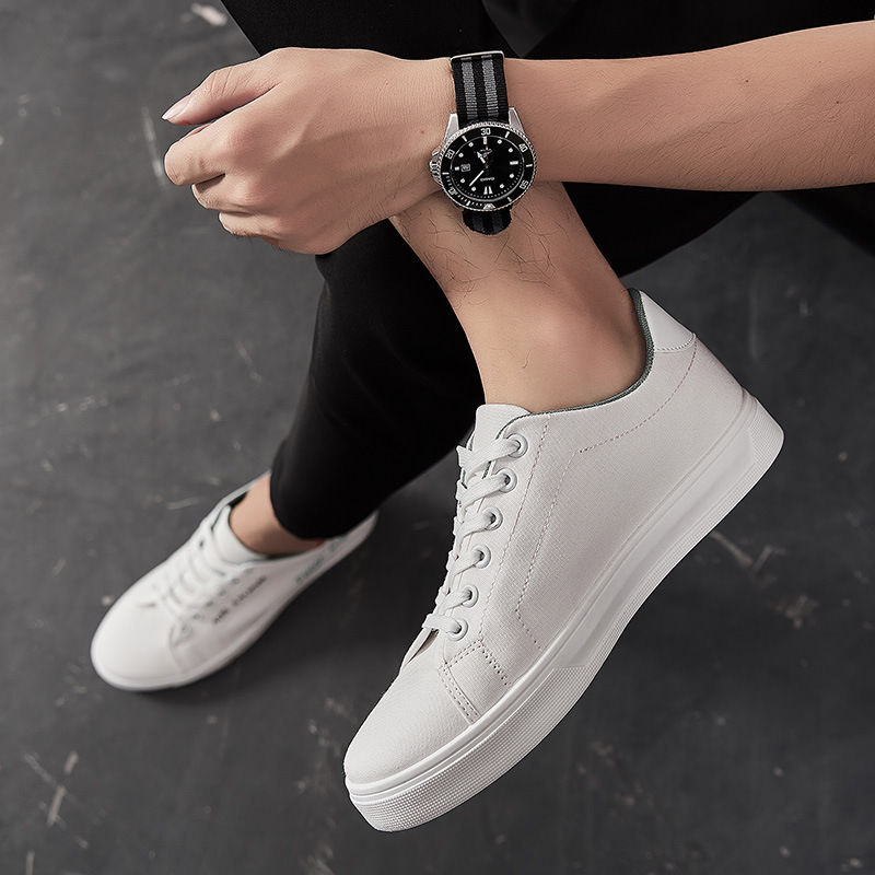 老公买了这双运动鞋，鞋柜里面的鞋都不穿了，只要穿上它便知道~