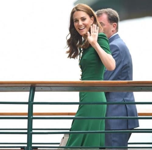 「绿色」凯特为什么超爱穿绿色:最难驾驭的颜色,公爵夫人也能穿出高贵感