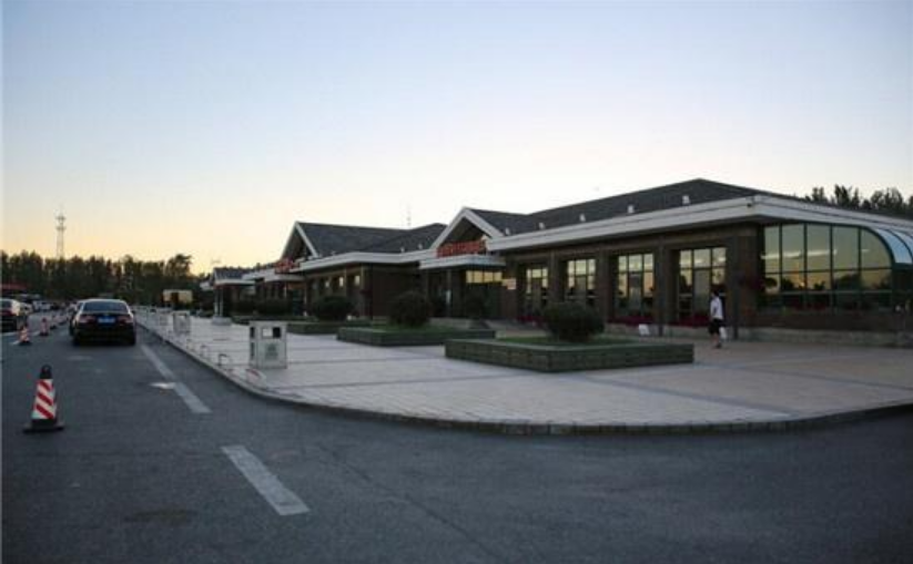 德国和中国的高速公路服务区对比看完才知道什么叫“服务”