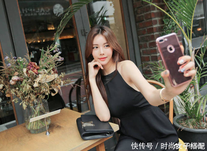 街拍：女生侧面身材最有立体感, 这小姐姐越看越养眼