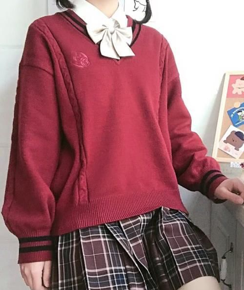  「简直」“妈妈毛衣”别扔，搭配这些裤子后，简直就像换个人