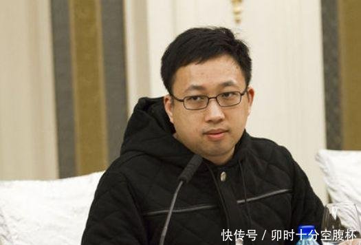 卷入殴打事件的明星，于妈委屈被揍，刘烨打外籍男子获网友力挺