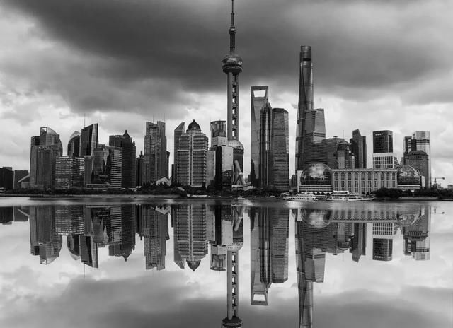 为了一滩水大打出手,这就是摄影的魅力