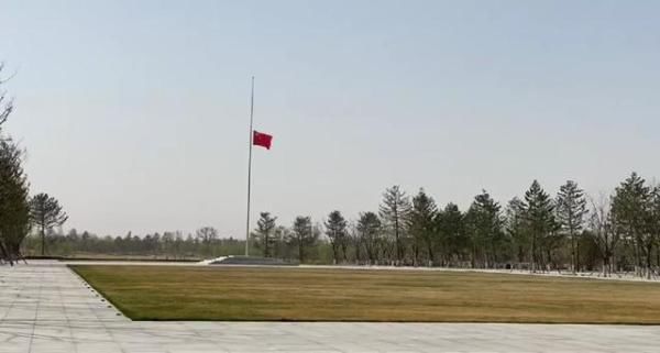  『悼念』这一刻，北京全城共同悼念！