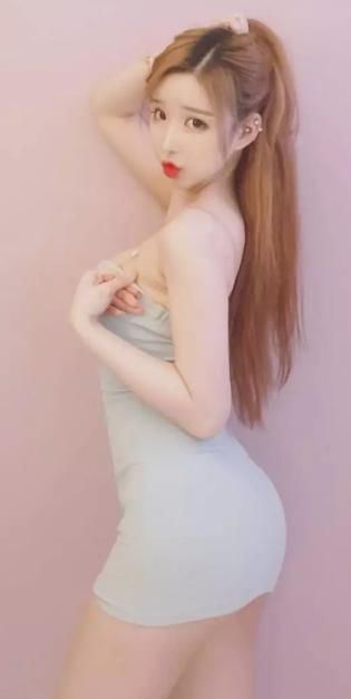 130斤被封健身女神，她的身材到底好在哪里?