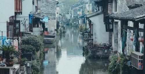  #值得#国内最值得去逛的街大盘点，打卡党的福音，少去一条你都亏爆！