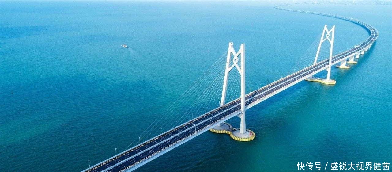 中国最壮观的大桥，被称为世界第一高桥，过往司机都不敢往下看