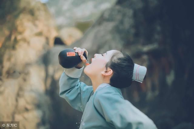 太平宰相晏殊最美的三首词，每首都是经典，值得背诵下来