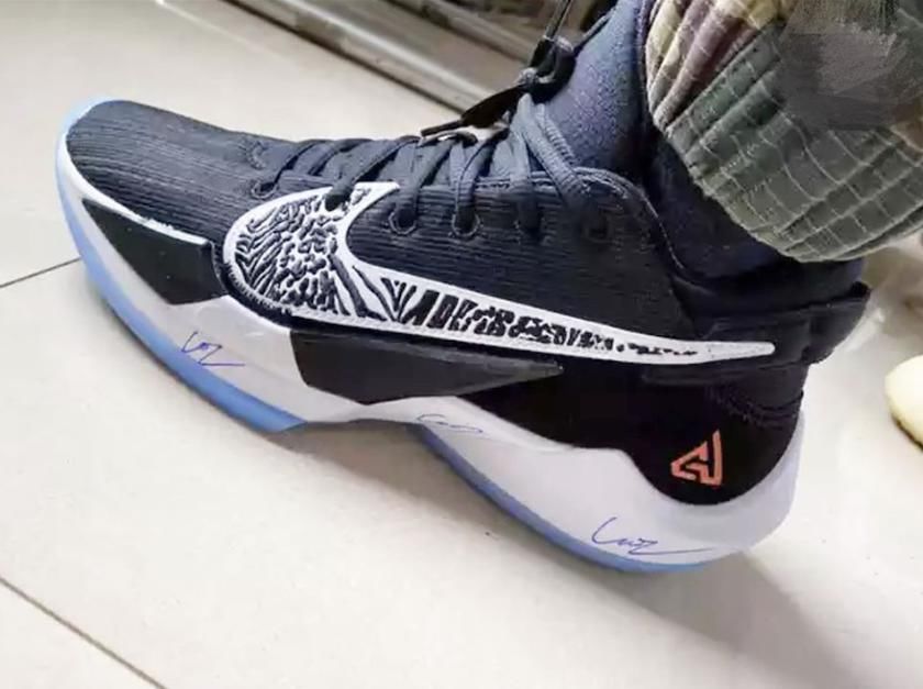  【Nike】Nike Zoom Freak 2，字母哥二代最新上脚效果如何？