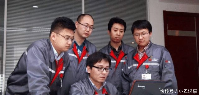  #杀手锏#中国高铁被工程师“玩坏了”提速还不够，又甩出新杀手