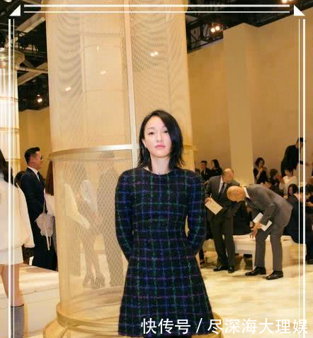 精致起来是女神，邋遢起来是大妈，娱乐圈只有周迅敢说懒得化妆