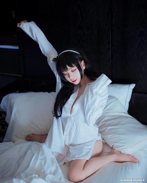 韩国美少女COS兔女郎瑞文 火辣黑丝豪乳让人喷血