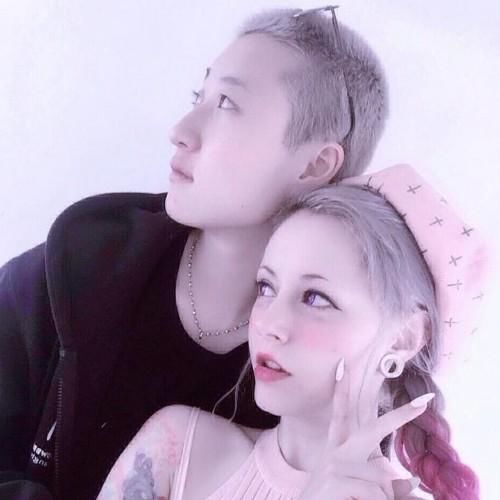 吴卓林最新消息:疑似已和女友订婚,成龙却在发