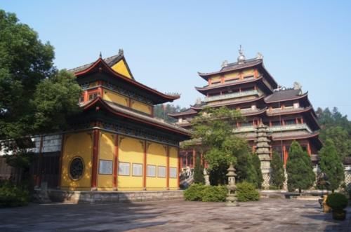 浙江香火很旺盛的一座寺庙，当地人都很喜欢去，就在金华