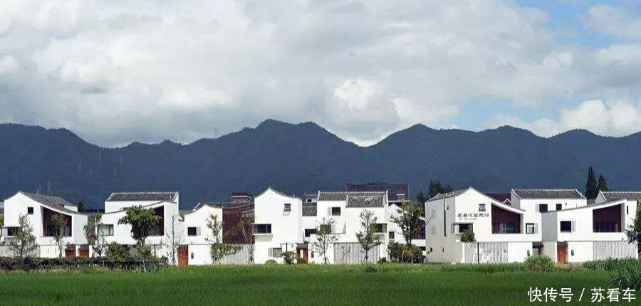  「农民」农村拆迁房为什么农民不愿意搬？除了钱，这个原因才是