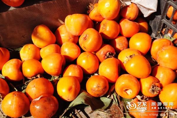 赏秋别扎堆，山东这个北方小城秋意浓，还藏着4A级国家森林公园！