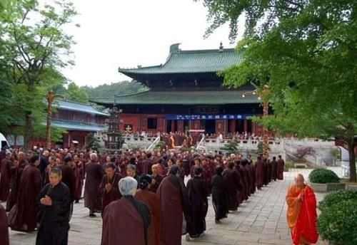 中国有一寺庙，入寺不收门票，斋饭0元随意吃，却不让这种人进入