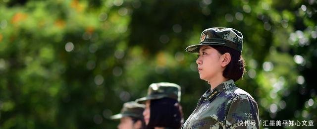 国防大学美女教授,50多岁风采依旧,如今已经是海军大校