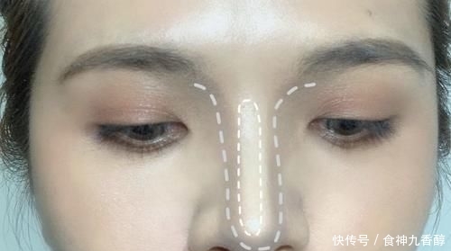  「粉底」这5个新手化妆误区，90%的人都犯过！难怪你的妆容越画越丑！
