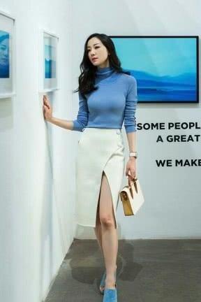 韩雪穿短裤现身，坐下时尴尬了，网友：女神晒腿了解一下！