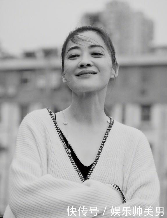 对于女人来说什么最重要？看看43岁梅婷和41岁袁泉近照就知道