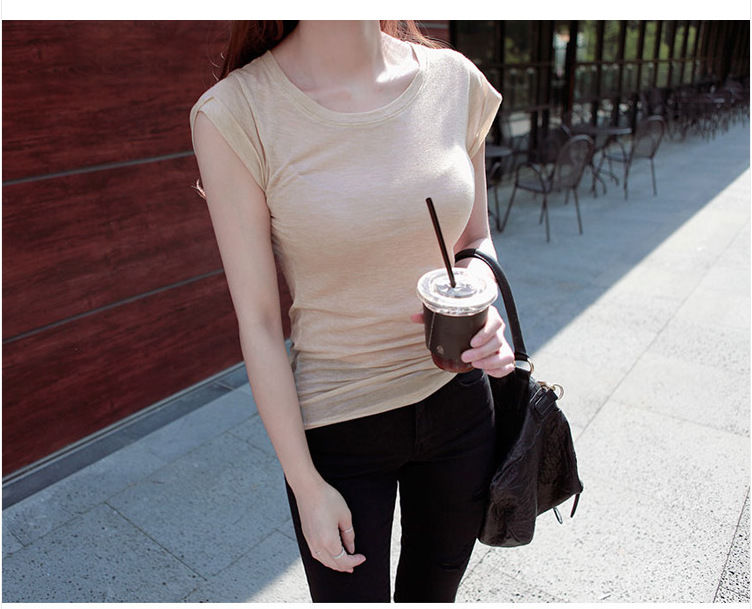 T恤终于创新了!穿脱方便多了，网友:真的长见识了