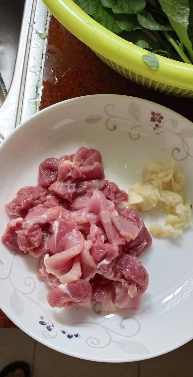  【肉片】玉米炒肉片，甜香味鲜！