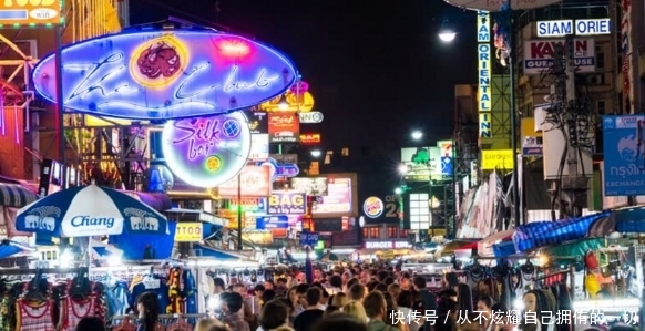 中国游客去泰国，看到夜市“中文提示牌”！游客：再也不来了