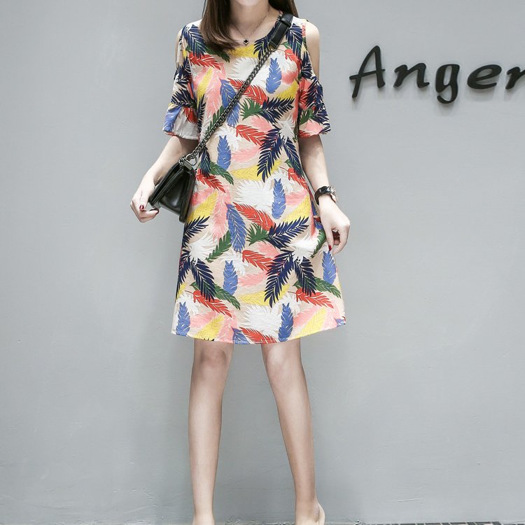 假如你是70后，建议多穿流氓裙+勾魂套装!上身高贵提气质超嫩美