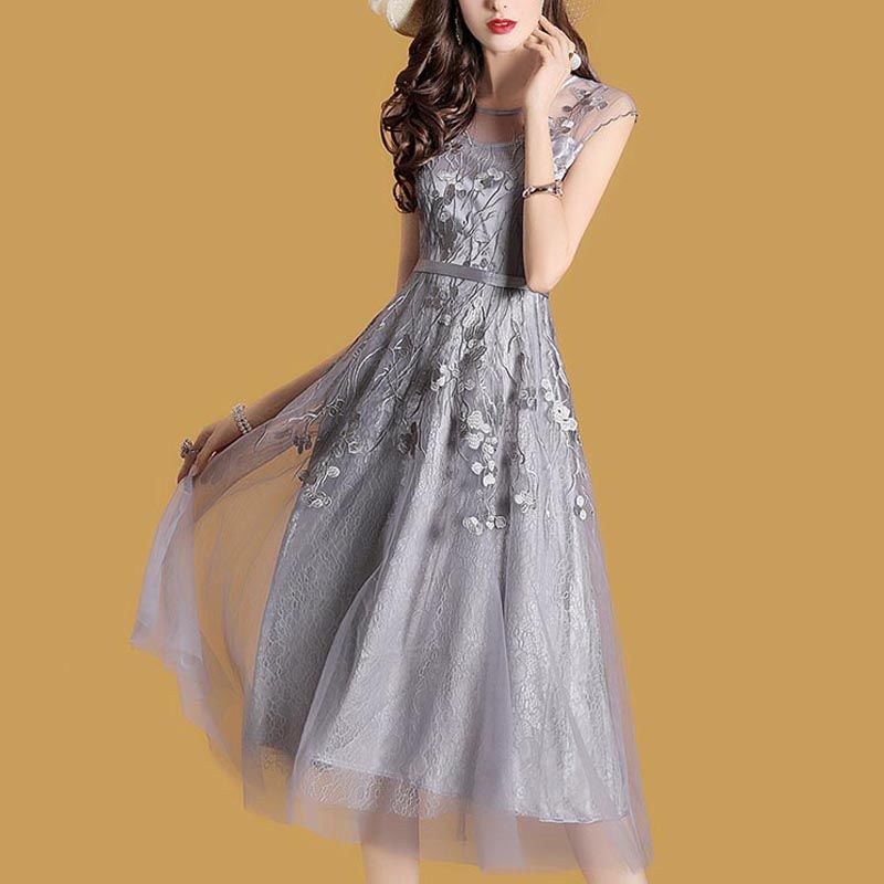 等我有钱了，绝不在家穿短裤!学下面女人这样，紧身又迷人