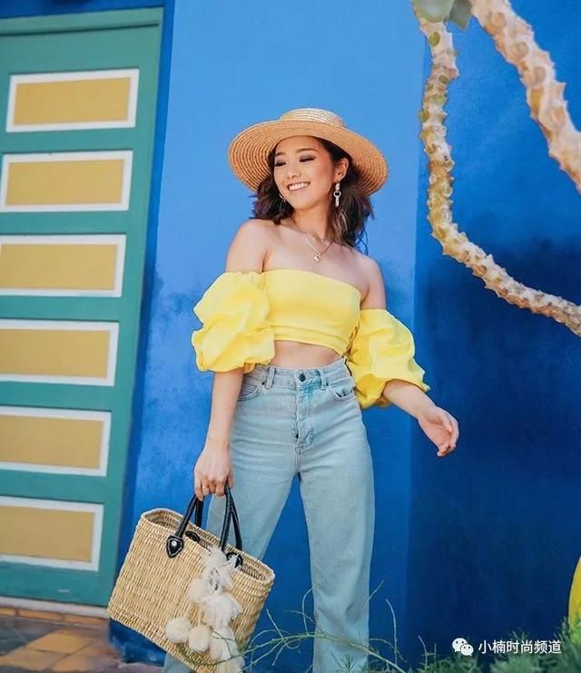 夏季必备一字领的三种风格穿搭，小露也可以性感又可爱！