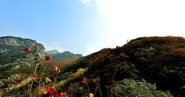 中国唯一一个与八个省相邻的省份